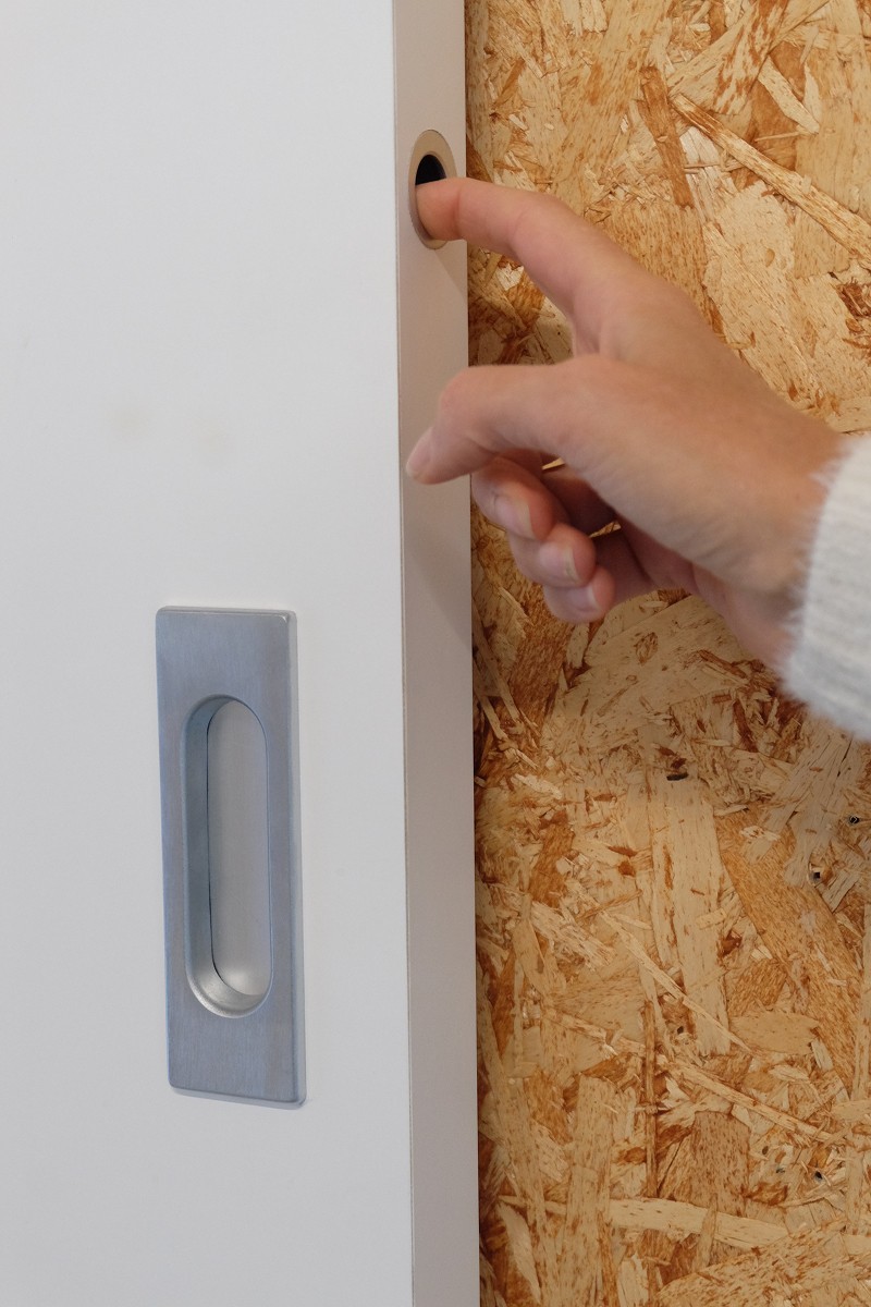 Porte coulissante en applique Blanche